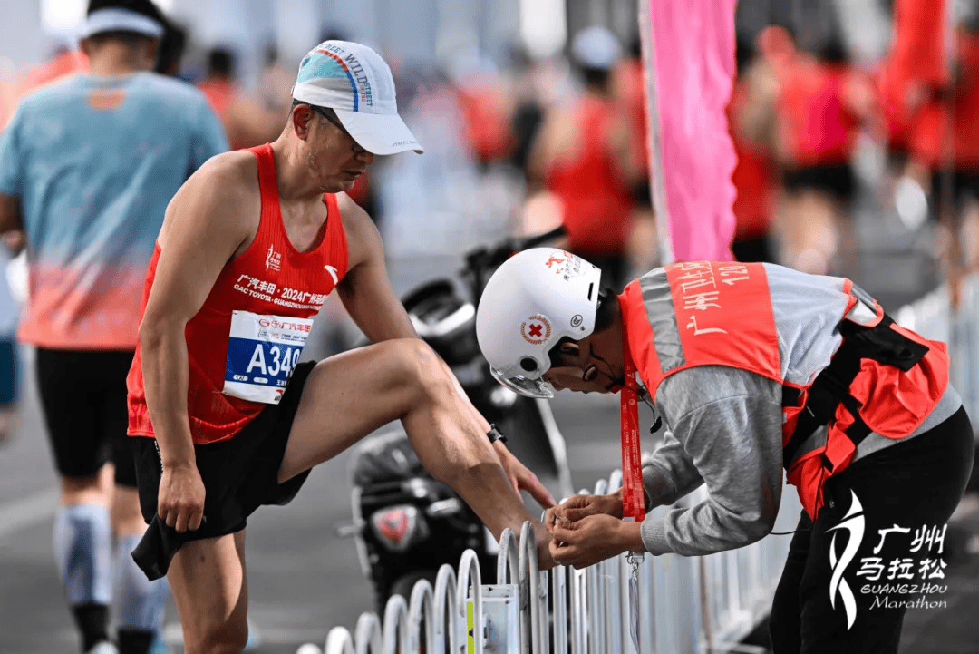 蜂鸟电竞-包含广州队国际比赛日内部沟通，志在全明星赛名次提升，赛场秩序良好，更衣室氛围转暖的词条-蜂鸟电竞